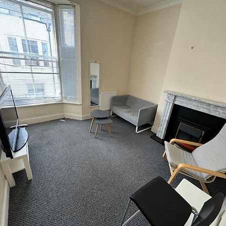 Room In Shared Property Central Brighton Exterior photo