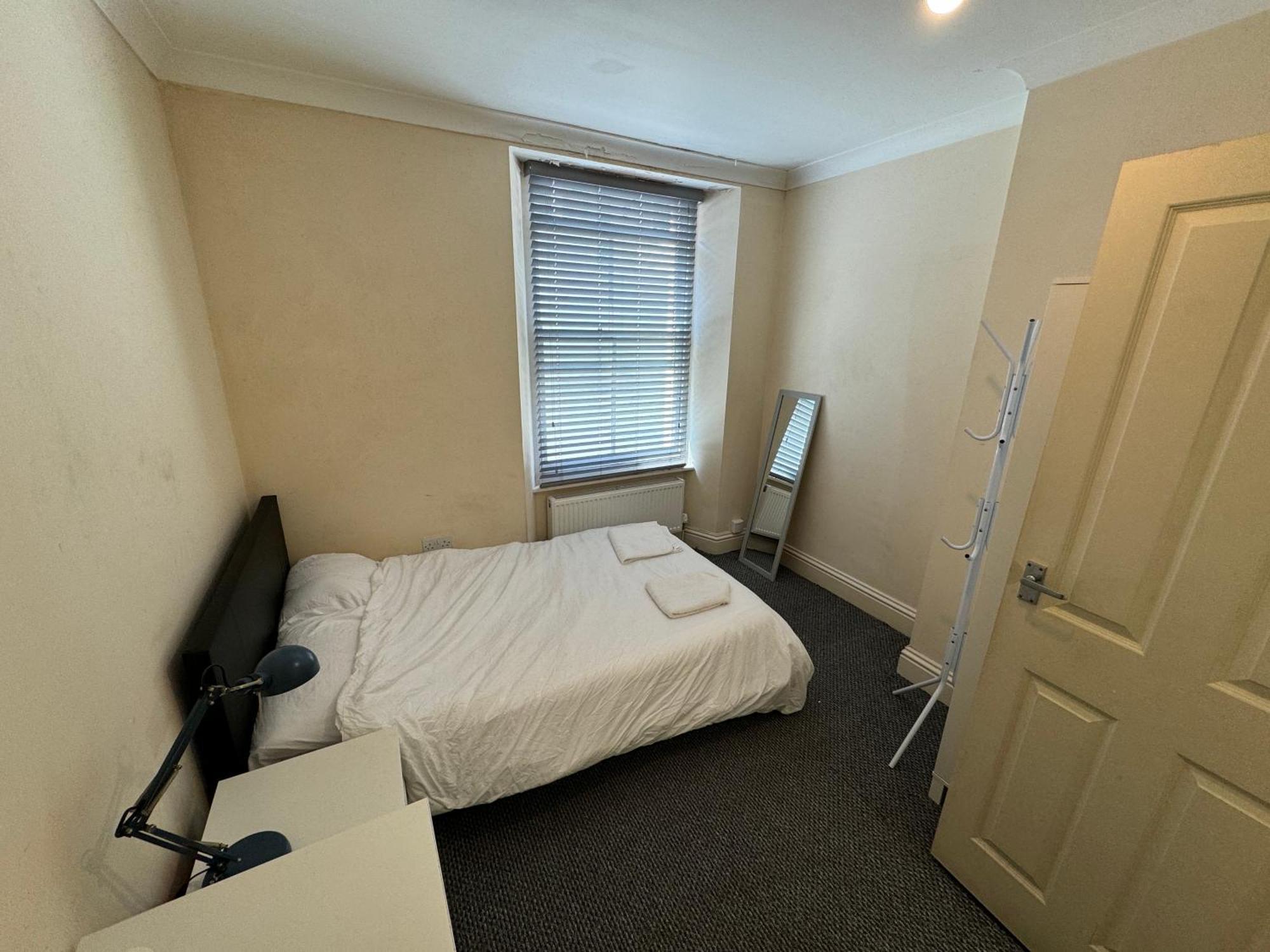 Room In Shared Property Central Brighton Exterior photo