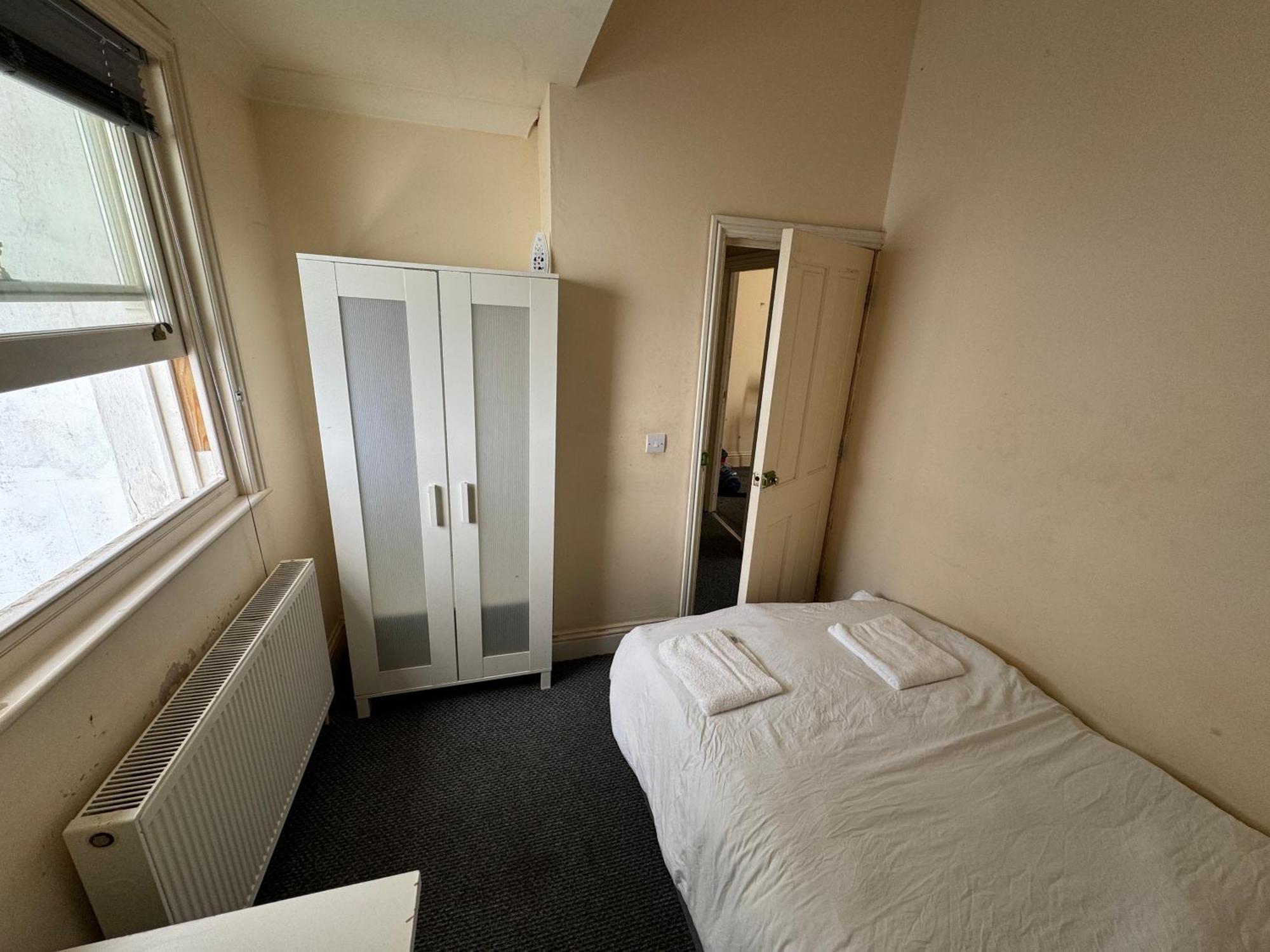 Room In Shared Property Central Brighton Exterior photo